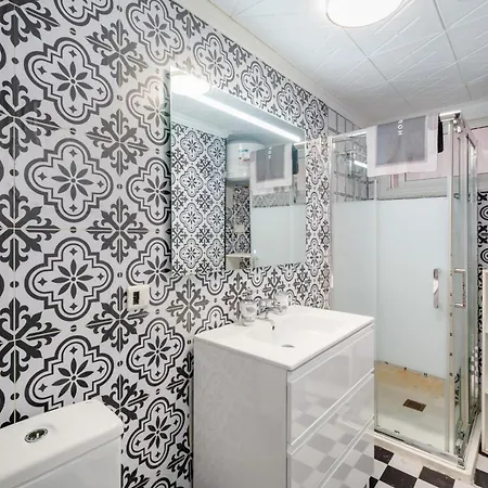 Cozy With Pool Apartamento